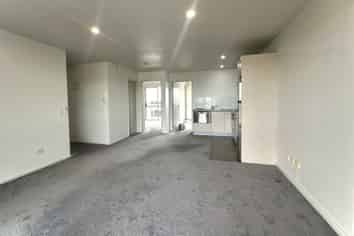 80c Michael Jones Drive, Flat Bush