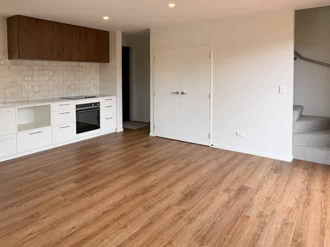 8/527 Hereford Street, Linwood