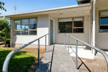 6A Oswald Place, Stratford