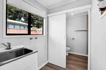 6A Oswald Place, Stratford