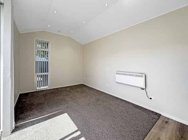 81A Endeavour Street, Lyall Bay