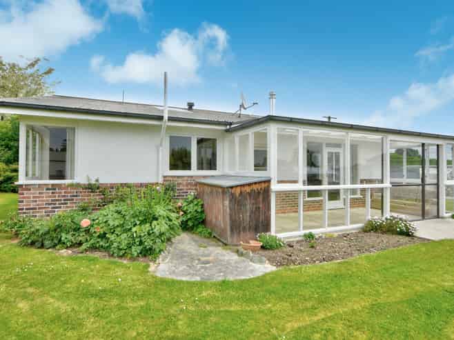 50 & 50a Bushyhill Street, Tapanui