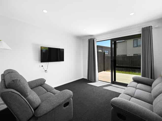 2A Oku Close, Hillcrest