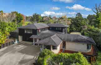 3 Oakford Park Crescent, Greenhithe