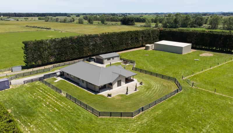 118 Clevely Line, Bunnythorpe