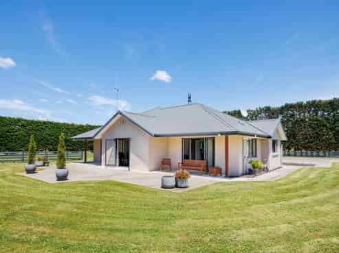 118 Clevely Line, Bunnythorpe