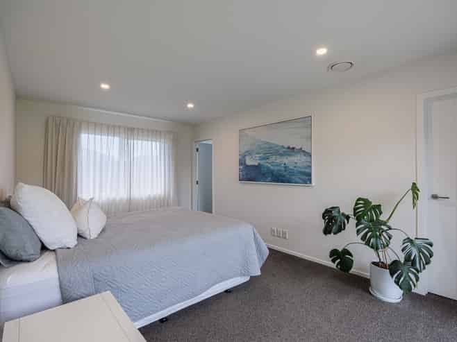 31 Hikawera Drive, Frimley