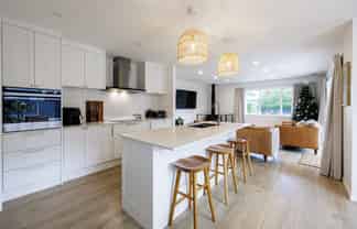 31 Hikawera Drive, Frimley