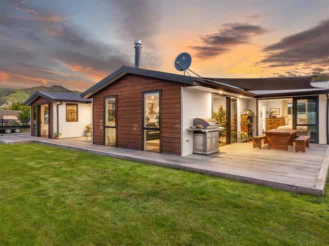 9 Isthmus Place, Lake Hawea