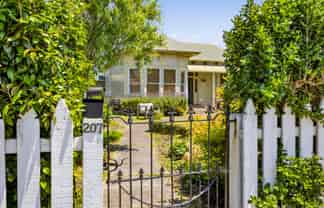 207 Egmont Street, Patea