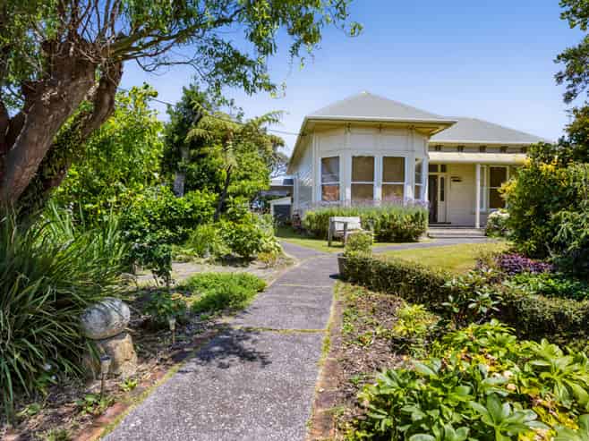 207 Egmont Street, Patea