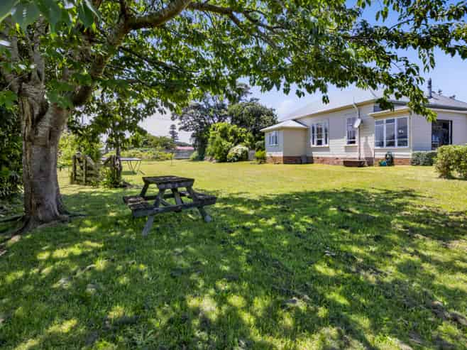 207 Egmont Street, Patea