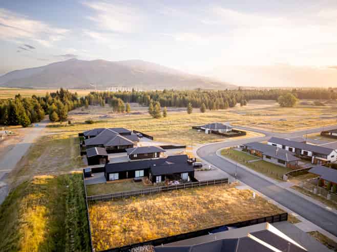 13 Aoraki Crescent, TWIZEL