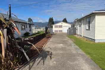 42 Disraeli Street, Westport