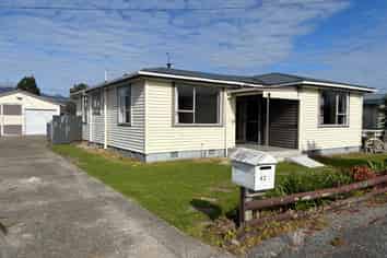 42 Disraeli Street, Westport