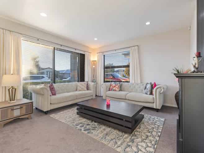 19 Treestump Road, Takanini