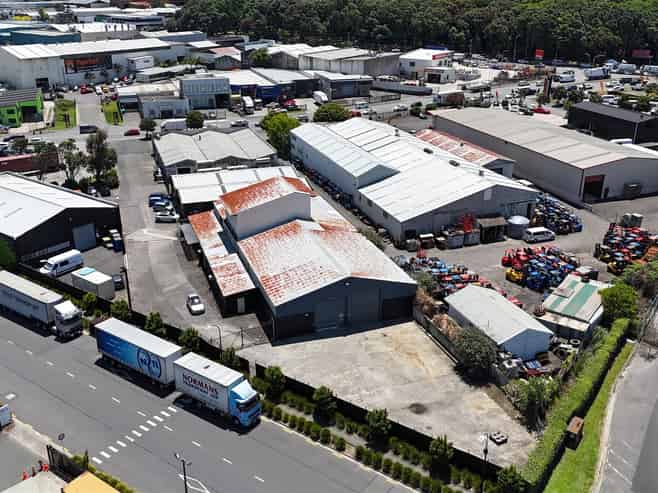 CBRE | Versatile Warehouse + Yard on Neilson St