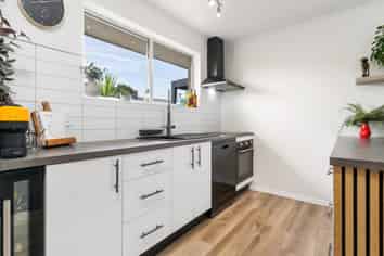 484 Mairehau Road, Parklands