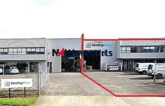 Warehouse with Yard - Mt Wellington