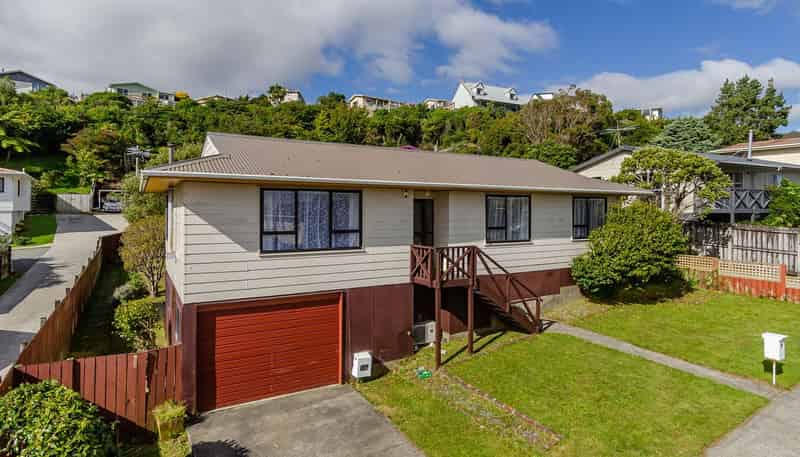 27 Invercargill Drive, Kelson