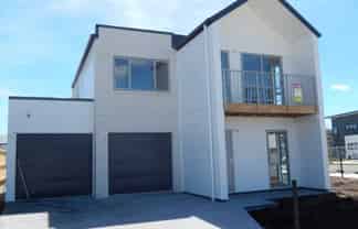 2 Ridgedale Crescent , Flagstaff