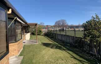 2/76 Alabama Road, Redwoodtown