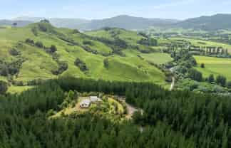 112 Hikuai School Road, Hikuai, Tairua