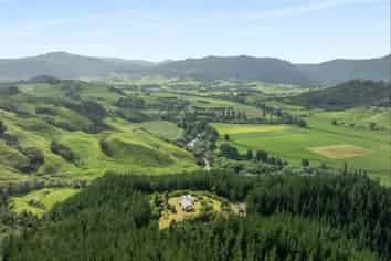 112 Hikuai School Road, Hikuai, Tairua