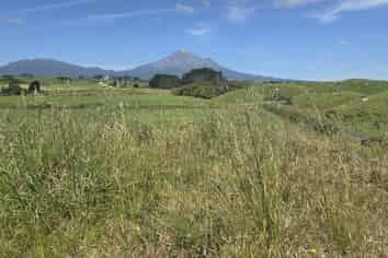 0n Opourapa Road, Rahotu