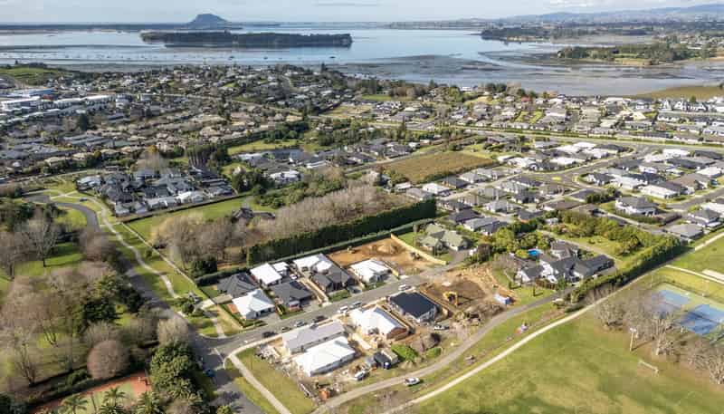 2 Manawanui Place, Omokoroa