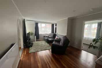 11 Goldsmith Cres, Levin