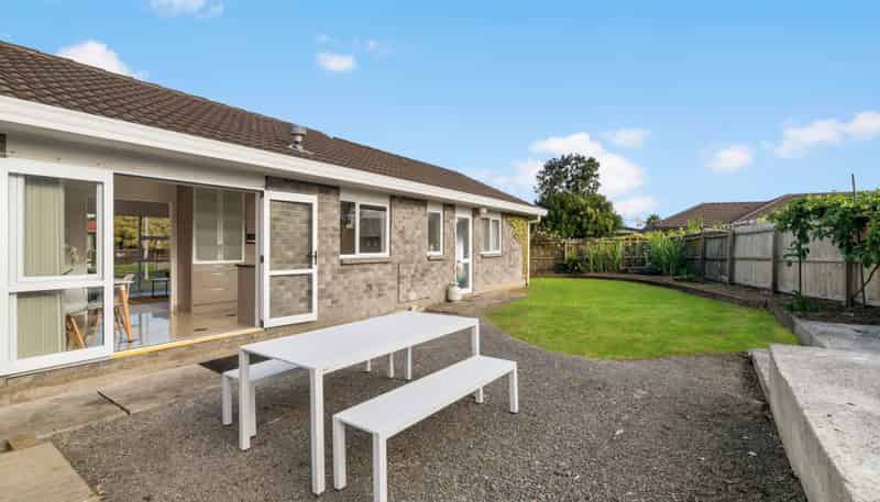 35 Bernina Place, Weymouth