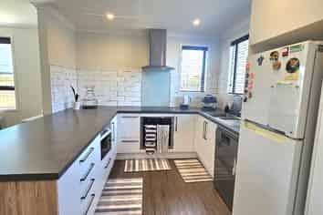 25 Discovery Place, Marfell