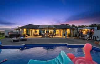 231 Brooks Road, Waipu