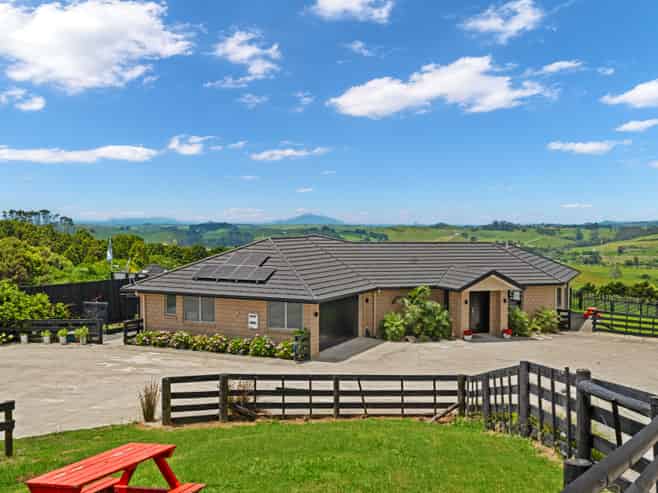 231 Brooks Road, Waipu
