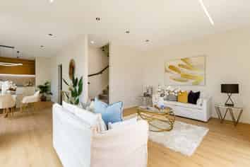 16 Grande Vue Road, Papatoetoe