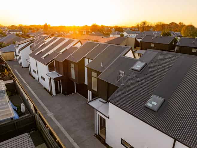 2/25 Allard Street, Saint Albans