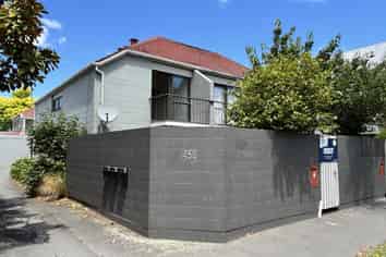 1/458 Hagley Avenue, Christchurch Central