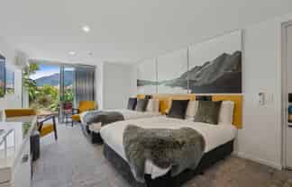 9113/21 Stanley Street, Queenstown