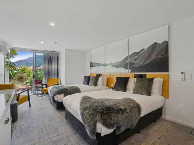 9113/21 Stanley Street, Queenstown