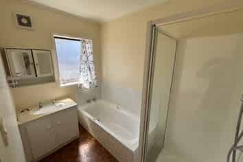 12 Garton Drive, Massey