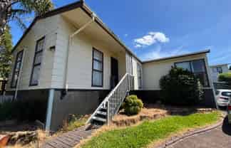 12 Garton Drive, Massey