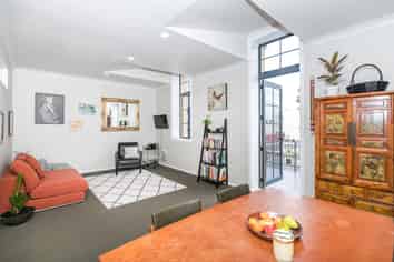 1/313 Victoria Street, Hamilton Central