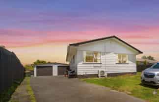 16 Palermo Place, Clover Park