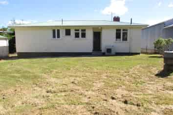 39 Cambridge Street, Tapanui