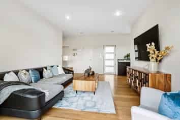 24 Hatfield Place, Albany