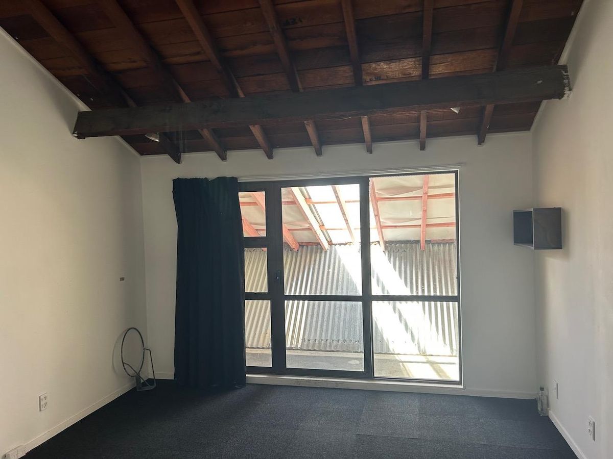 Cheap n cheerful loft space - Vista 3