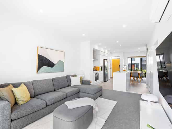 25 David Carnegie Road, Hobsonville