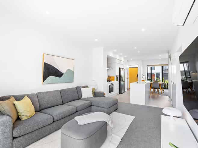 25 David Carnegie Road, Hobsonville