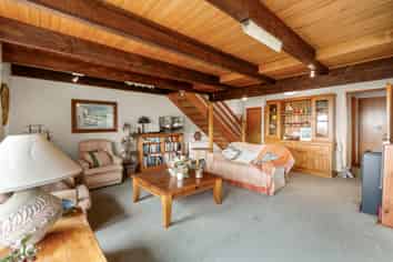 19 Moncks Spur Road, Redcliffs